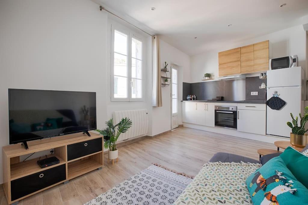 Joli T3 Avec Balcon - Gare St-Charles A 50 M Apartment Марсилия Екстериор снимка