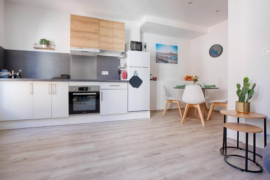 Joli T3 Avec Balcon - Gare St-Charles A 50 M Apartment Марсилия Екстериор снимка